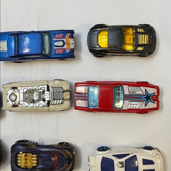NINE Assorted Die-Cast Toy Cars Hotwheels Matchbox Kids Collectors - Picture 2 of 3